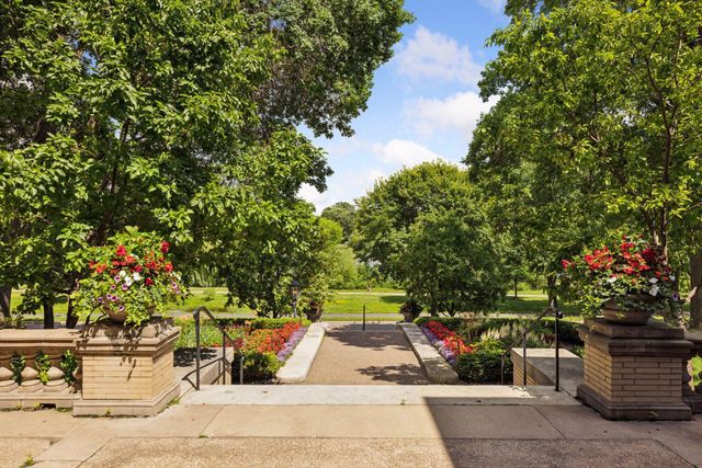 2218 Lake of the Isles Parkway W, Minneapolis, MN 55405