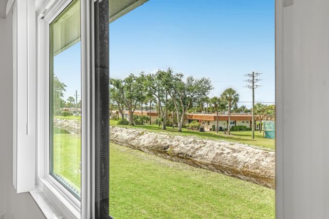 4707 Pier Drive, Greenacres, FL 33463