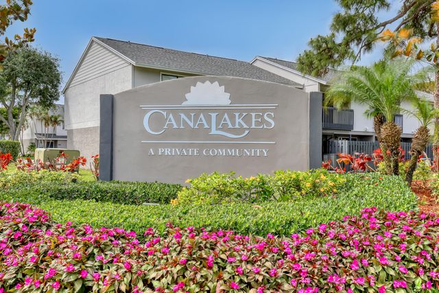 4707 Pier Drive, Greenacres, FL 33463