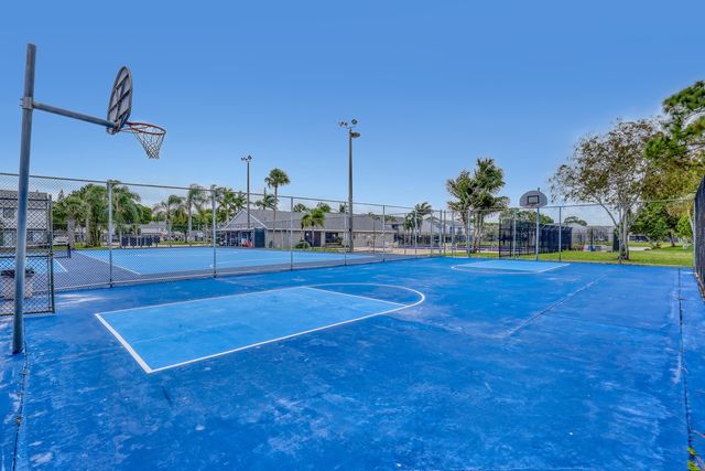 4707 Pier Drive, Greenacres, FL 33463