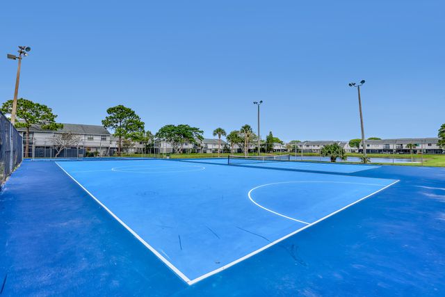 4707 Pier Drive, Greenacres, FL 33463