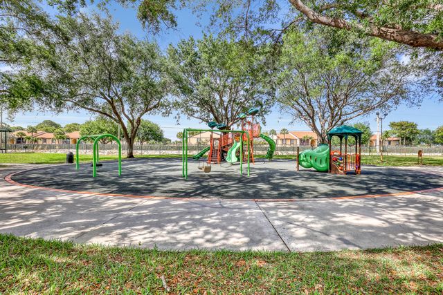 4707 Pier Drive, Greenacres, FL 33463