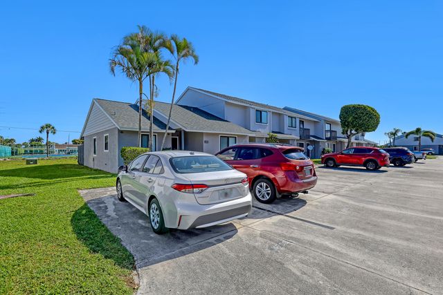 4707 Pier Drive, Greenacres, FL 33463