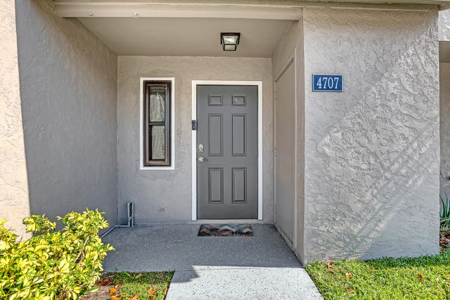 4707 Pier Drive, Greenacres, FL 33463