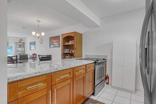 4707 Pier Drive, Greenacres, FL 33463