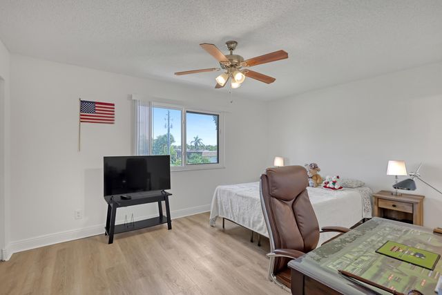 4707 Pier Drive, Greenacres, FL 33463