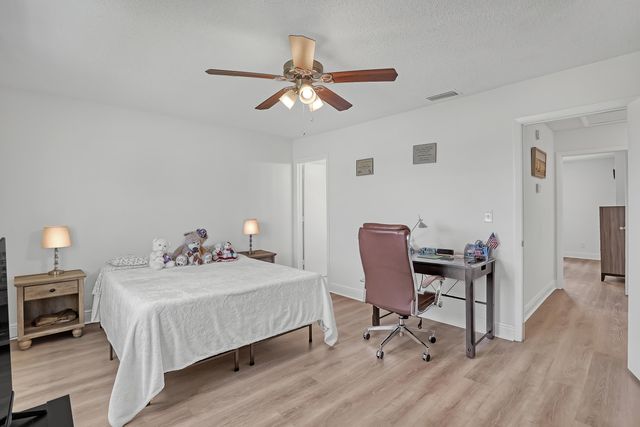 4707 Pier Drive, Greenacres, FL 33463