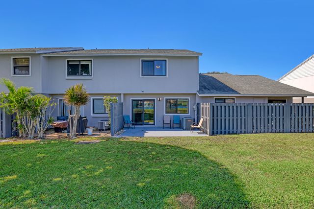 4707 Pier Drive, Greenacres, FL 33463