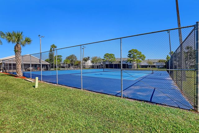 4707 Pier Drive, Greenacres, FL 33463