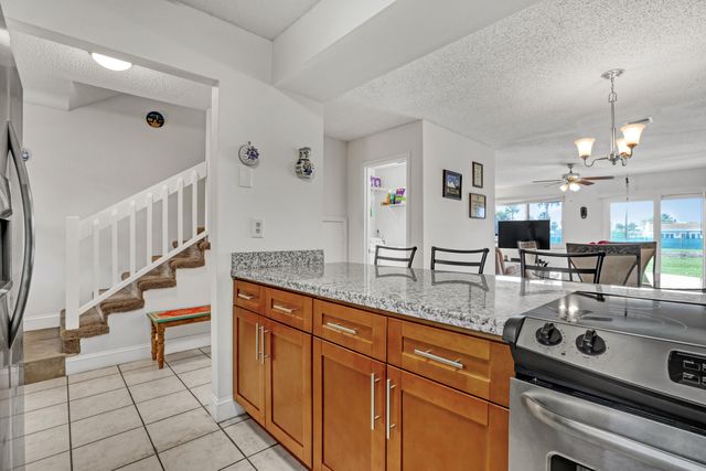 4707 Pier Drive, Greenacres, FL 33463