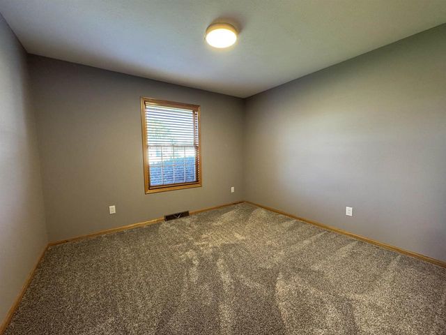 2804 Autumn Lane, Janesville, WI 53546