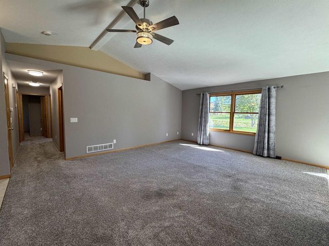 2804 Autumn Lane, Janesville, WI 53546