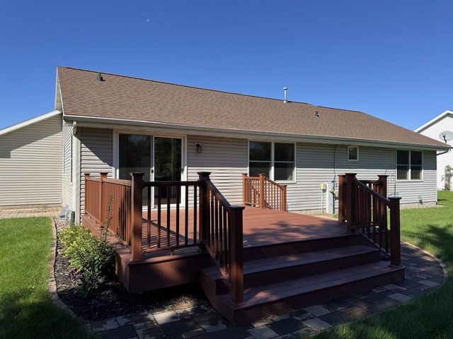 2804 Autumn Lane, Janesville, WI 53546