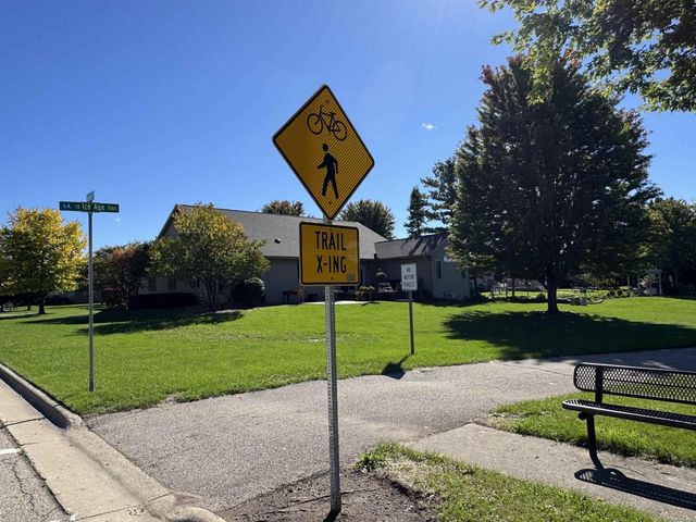 2804 Autumn Lane, Janesville, WI 53546