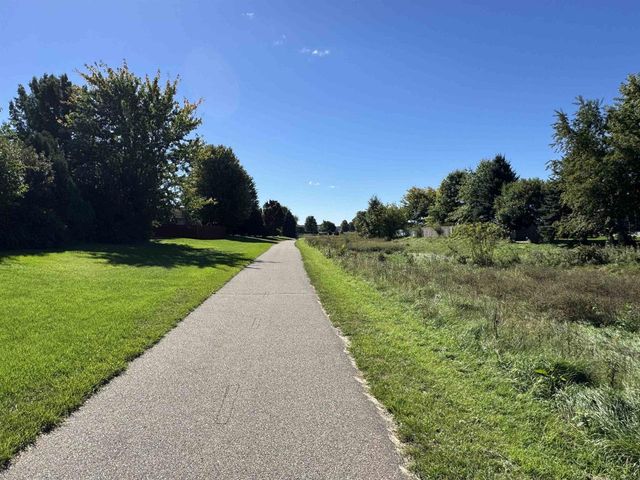 2804 Autumn Lane, Janesville, WI 53546