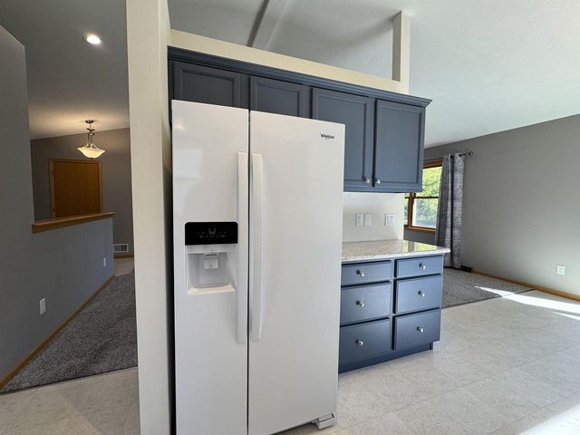 2804 Autumn Lane, Janesville, WI 53546