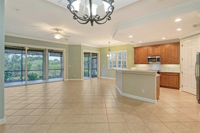 206 BELLA VISTA TERRACE 29B, North Venice, FL 34275