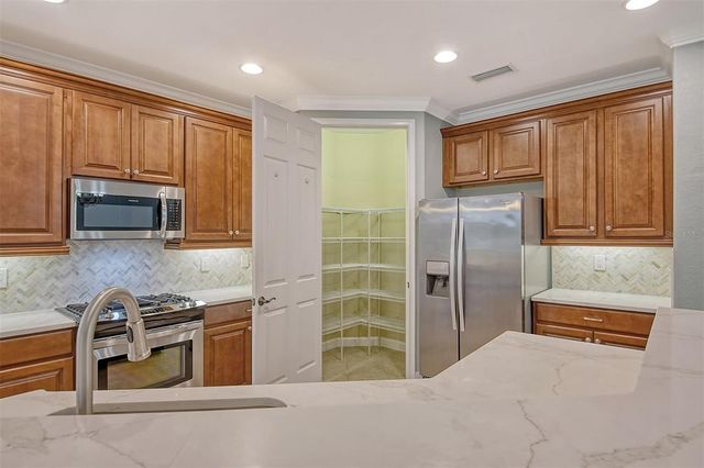 206 BELLA VISTA TERRACE 29B, North Venice, FL 34275