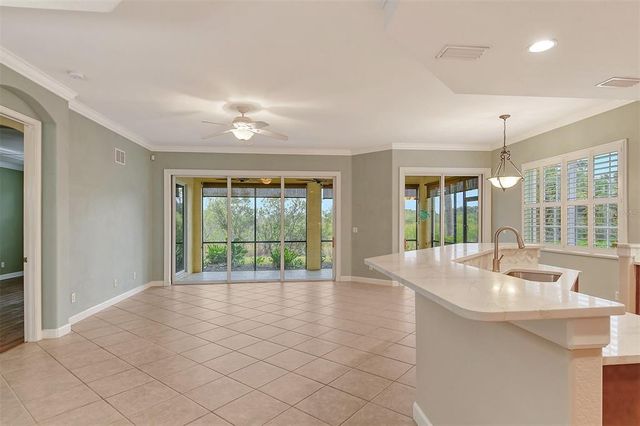 206 BELLA VISTA TERRACE 29B, North Venice, FL 34275