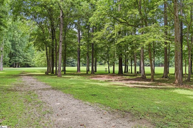 3 Huntsman Court, Simpsonville, SC 29680