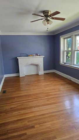 9417 S RACINE Avenue, Chicago, IL 60620