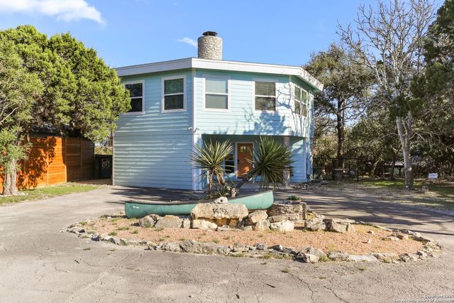 1433 Riviera, Canyon Lake, TX 78133