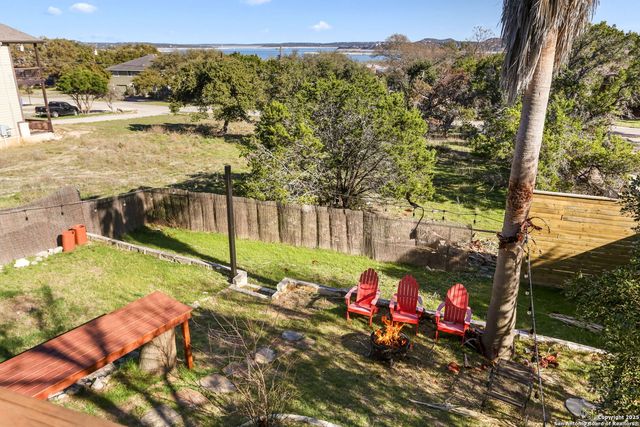 1433 Riviera, Canyon Lake, TX 78133