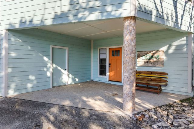 1433 Riviera, Canyon Lake, TX 78133