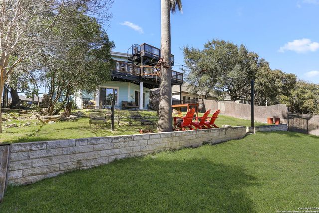 1433 Riviera, Canyon Lake, TX 78133