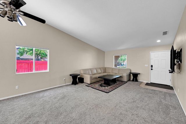 4627 Excelsior Rd, Mather, CA 95655