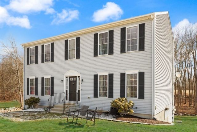 61 Holmes Rd, North Attleboro, MA 02760