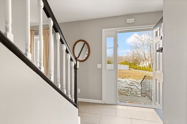 61 Holmes Rd, North Attleboro, MA 02760