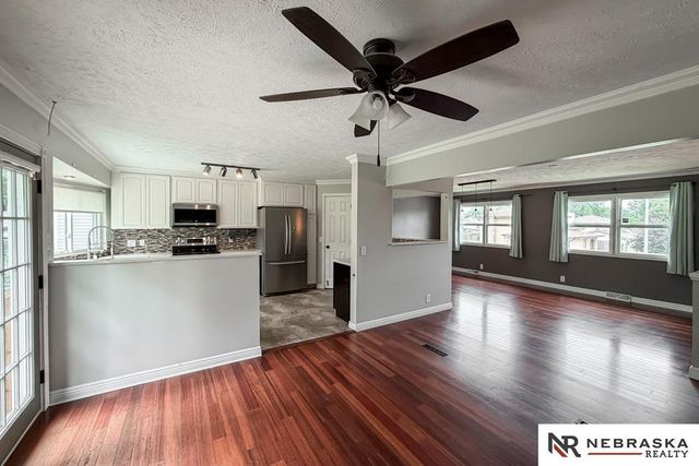 1001 Bordeaux Avenue, Bellevue, NE 68123