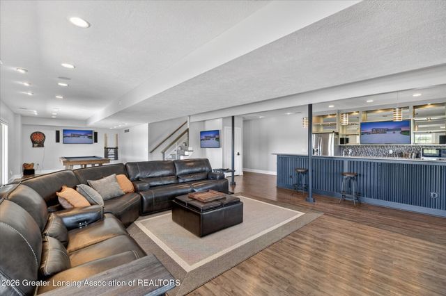 5384 Van Atta Road, Haslett, MI 48840