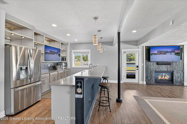 5384 Van Atta Road, Haslett, MI 48840