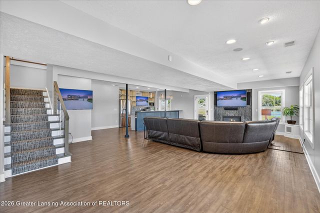 5384 Van Atta Road, Haslett, MI 48840