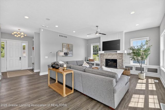 5384 Van Atta Road, Haslett, MI 48840