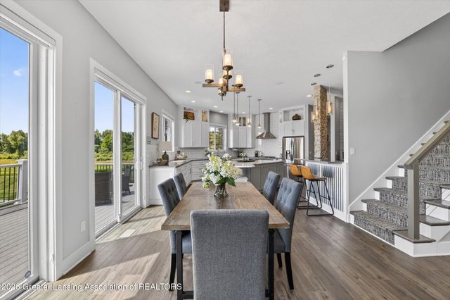 5384 Van Atta Road, Haslett, MI 48840
