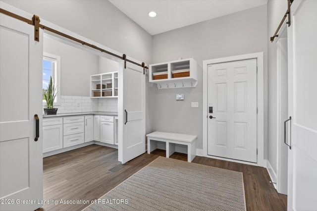 5384 Van Atta Road, Haslett, MI 48840