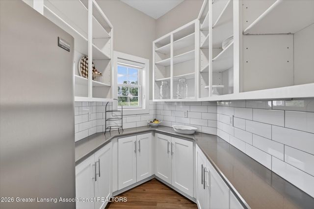 5384 Van Atta Road, Haslett, MI 48840