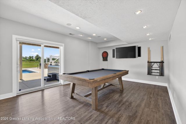 5384 Van Atta Road, Haslett, MI 48840