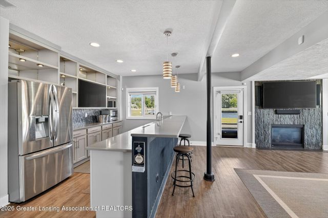 5384 Van Atta Road, Haslett, MI 48840