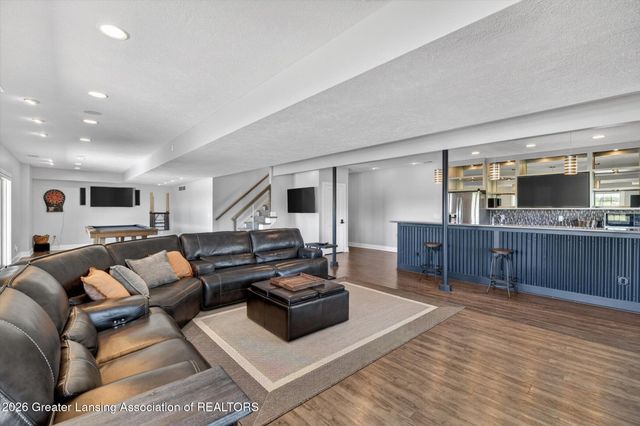 5384 Van Atta Road, Haslett, MI 48840