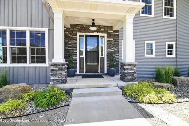 5384 Van Atta Road, Haslett, MI 48840