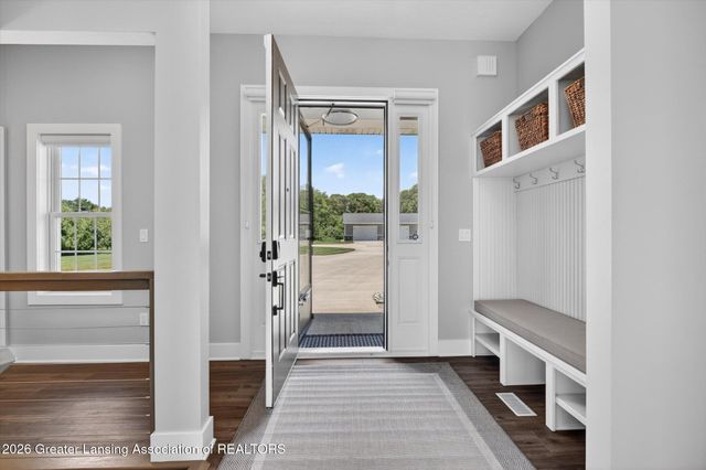5384 Van Atta Road, Haslett, MI 48840