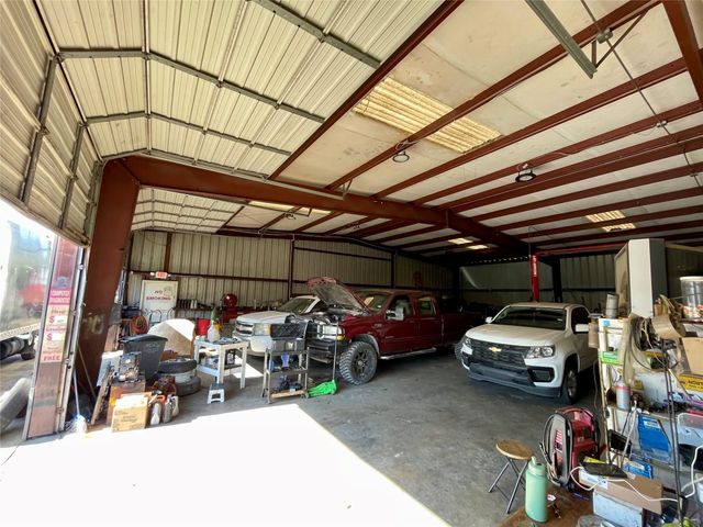 4711 Yale Street, Houston, TX 77018