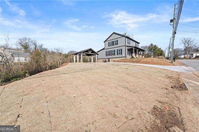 31 Pinson Street, Newnan, GA 30263