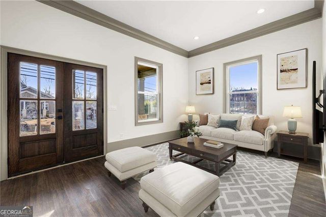 31 Pinson Street, Newnan, GA 30263