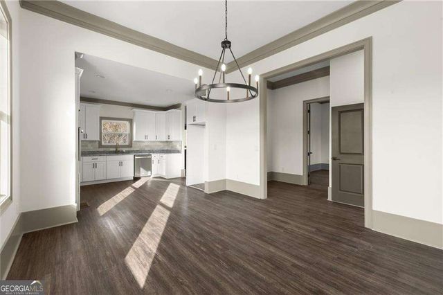 31 Pinson Street, Newnan, GA 30263