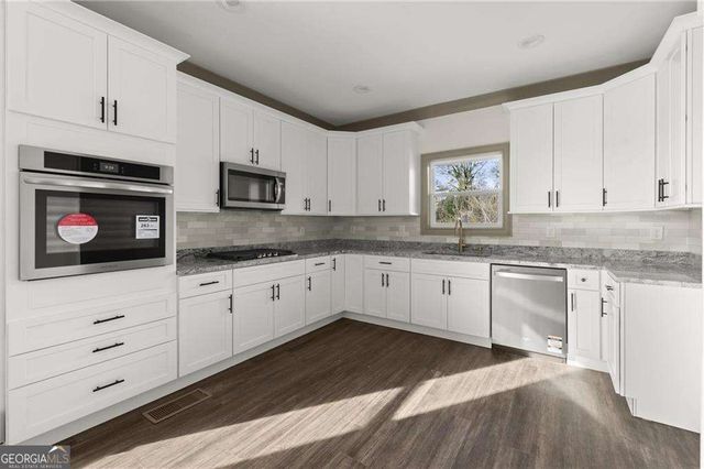 31 Pinson Street, Newnan, GA 30263